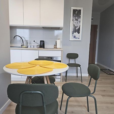 Urban Jungle - Grey Apartment Бялисток Екстериор снимка
